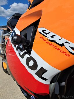 Honda CBR Fireblade 954 Repsol - 10