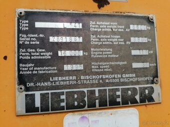 Kolový nakladač Liebherr 541 - 10