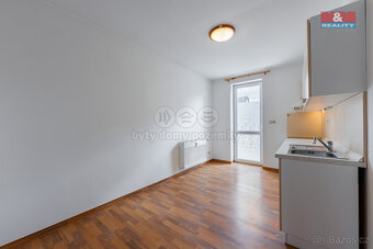 Prodej bytu 1+kk, 41 m², Ostrov, ul. Hroznětínská - 10