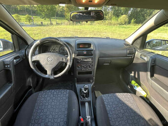 Opel Astra 1.4 16V AC HATCHBACK - 10