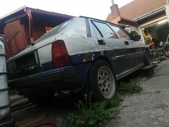 2x Lancia Delta 1.6 HF Turbo - 10