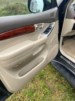 Toyota Land Cruiser 120 - 10