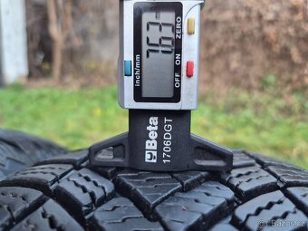 2x Zimní pneu Barum Polaris 6 - 195/65 R15 - 90% - 10