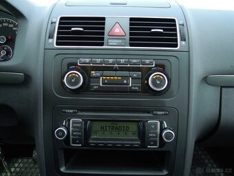 Volkswagen Touran 1.6TDi 7 MÍST-SERVIS-VSTŘIKY - 10