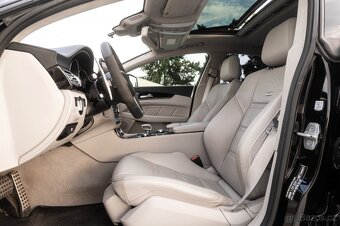 Mercedes Benz CLS 63 S AMG Shooting Brake - 10