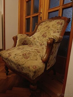 Sada starožitného nábytku - 10