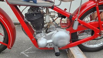 Jawa 350 ohv, rok 1936, odkryté ventily - 10