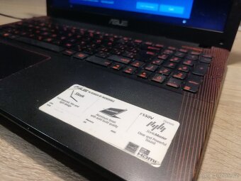 Herní ASUS F550V - Intel i5 7300HQ, nVidia GTX 950m, 8GB RAM - 10