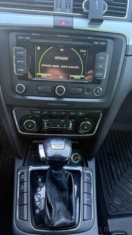 Škoda Superb 2.0 tdi 4x4 DSG 2012 - 10