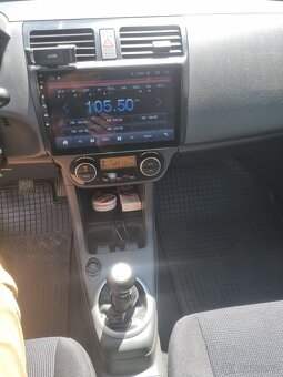 Swift 1.3 GL 5dveří  4x4 - 10