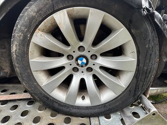 BMW e61 530d M-paket (díly) - 10