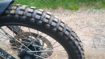 Royal Enfield Himalayan 411 - 10