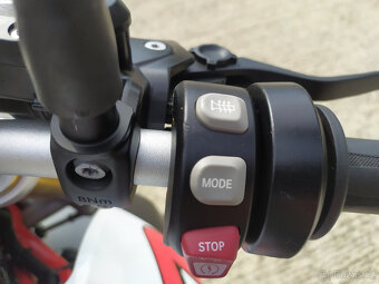 BMW R 1200 R LC-2016 - 10