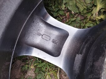 Litá kola s pneumatikami 215/55 R16 - 10