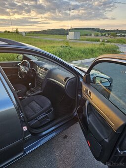 Škoda octavia 2 1.9 77kw + tažné - 10