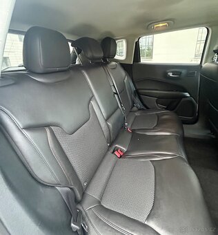 JEEP COMPASS 2.0D MJET 103KW 4x4 LIMITED-KŮŽE-Bi XENON-1Maj - 10