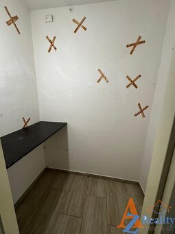 Nabízíme pronájem bytové jednotky 3+1, v ulici Kyjická 4650, - 10