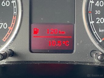 VW Passat 1,6 MPi Výhřev, Nosič, Aut. Klima - 10