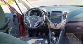 Hyundai ix20 1.4 benzín, 1. majitel, pouze 65 tkm, tažné, ČR - 10