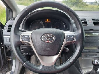 Toyota Avensis, 1,8 16V 108kW   AUTO A/C   VÝHŘEV - 10