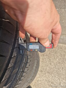 225/45/17 Continental Premium Contact 7 - 10