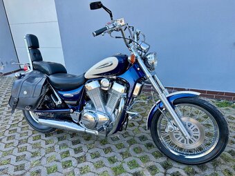 Suzuki vs 1400 Intruder - 10