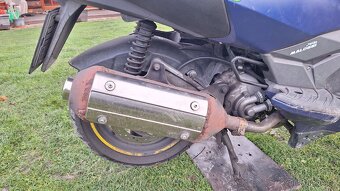 Malaguti Madison 250ie - 10