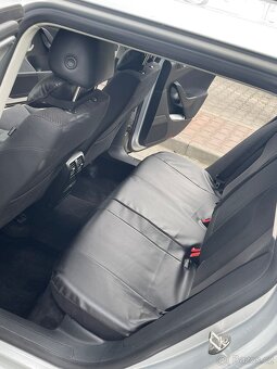 Volkswagen Passat B6  2.0 TDI - 10