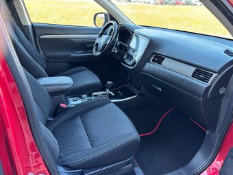 Mitsubishi Outlander 2.3Di-D 110kW 4x4 Automat - 10