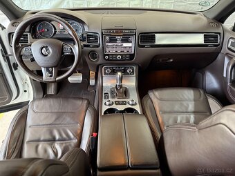 Touareg 4.2 V8 TDi R-line FL koup. CZ po servisu odpočet DPH - 10