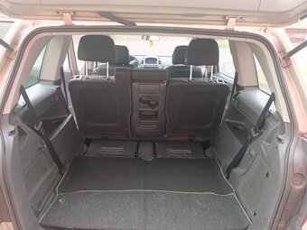 Opel Zafira 1.9 cdti 110 kw 7 míst automat ok - 10