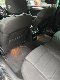 Škoda Superb - 10