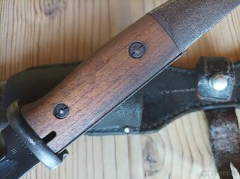 Bodák Mauser K98 sčíslovaný, dřevěné střenky - 10