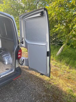 Volkswagen Transporter T6 2.0tdi - 10