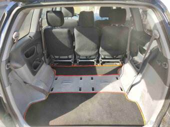 Toyota Previa 2.4i - 10