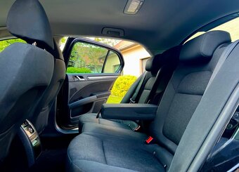 Prodám ŠKODA SUPERB 2 1.6TDI 2014 SEDAN - 10