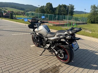 Yamaha FZ6 S2 najeto jen 15 tis km - top stav - 10