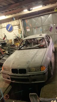 Bmw e36 328i coupe - 10