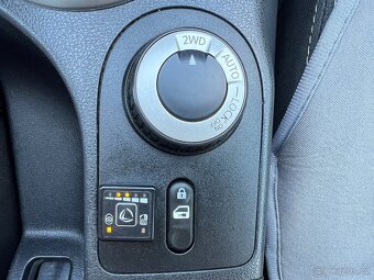 Nissan Qashqai, 2.0 i 104kW 4X4 LPG, PANORAMA - 10