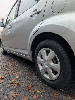 Subaru Justy 1.0 (Toyota motor) - 2009 - 51 kW - 10