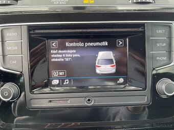 VW Touran 2.0 TDi Serviska, ALU, Senzory - 10