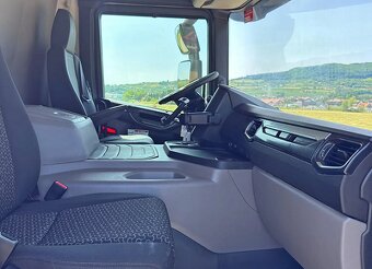 Scania P410 8x4 - domíchávač betonu Liebherr - 10