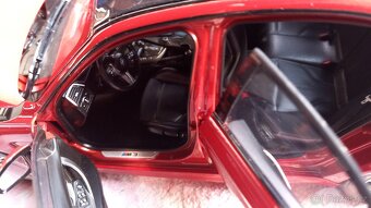 1:18 bmw M3 - 10