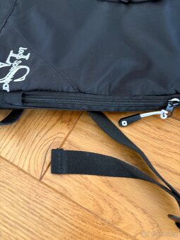 2 nové shoppery, batoh plus kabelka TH zdarma - 10