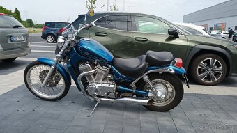 Suzuki VS 800 Intruder - 10