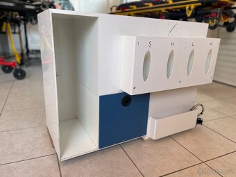 Vestavba pro záchranářská vozidla RV - 10