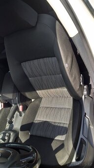 Škoda Octavia 2 kombi 1.6TDI 77KW po servise 1.majitel - 10