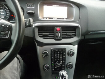 AKCE Volvo V40 D3 150k.s Momentum Automat po 1.majiteli - 10