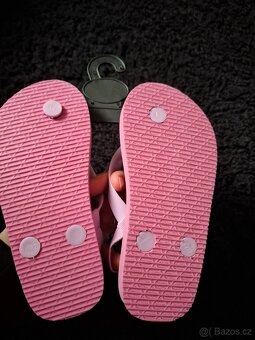 Žabky a crocsy - 10