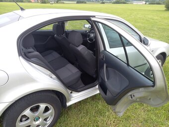 Prodám Śkoda Octávia 2.0i 85kw Top stav naj.pouze 176tis.km - 10
